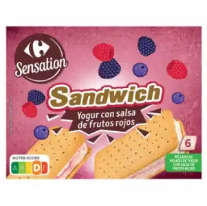 Sandwich de yogurt con salsa de frutos rojos Carrefour Sensation 6 ud.